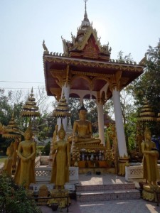 A l'entrée du Wat Sisaket