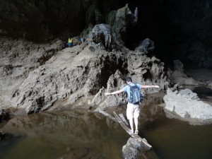 Premier arrêt dans une grotte